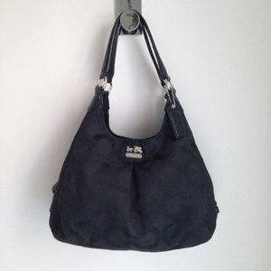 Coach 21125M Madison Maggie Signature Shoulder Bag